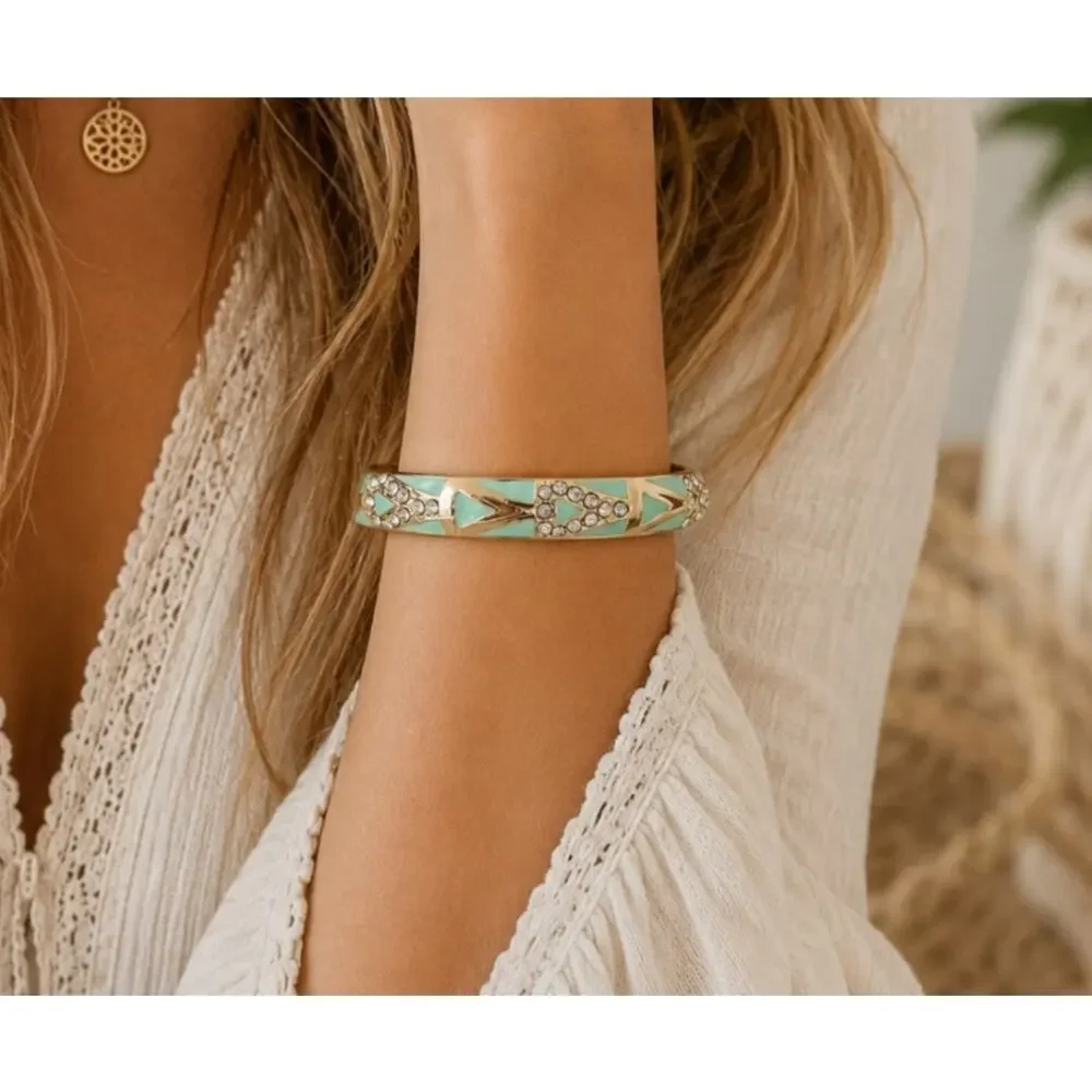 Sequin Mint Green Enamel Gold Rhinestone Hinge Bangle New
